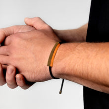 Load image into Gallery viewer, Atlas Name Bar Urn With Rope Bracelet - Gold