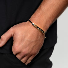 Load image into Gallery viewer, Chunky Fingerprint Bar Rope Bracelet - Gold
