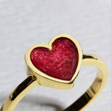 Load image into Gallery viewer, Heart Ashes Resin Ring With Plain Band - Gold