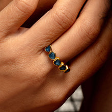 Load image into Gallery viewer, Heart Chain Ashes Resin Ring - Gold