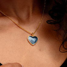 Load image into Gallery viewer, Heart Ashes Resin Necklace - Gold