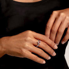 Load image into Gallery viewer, Triangular Ashes Resin Ring - Silver