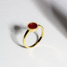 Load image into Gallery viewer, Circular Ashes Resin Ring - Gold