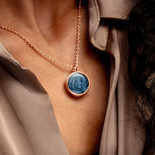 Load image into Gallery viewer, Round Ashes Resin Locket - Rose Gold