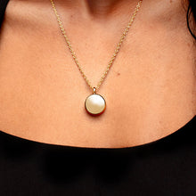 Load image into Gallery viewer, Round Urn Ashes Necklace – Gold