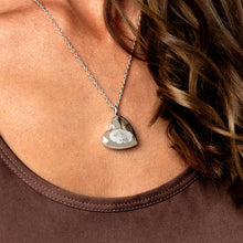 Bild in den Galerie-Viewer laden: Fingerabdruck-Herz-Urnen-Halskette – Silber