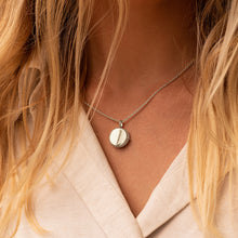 Bild in den Galerie-Viewer laden: „Little Drum Locket“ – Silber