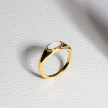 Load image into Gallery viewer, Small Oval Ashes Resin Ring - Gold