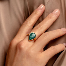 Load image into Gallery viewer, Teardrop Ashes Resin Ring - Gold