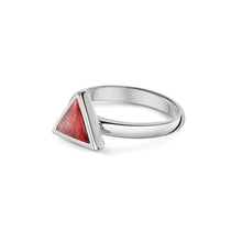 Load image into Gallery viewer, Triangular Ashes Resin Ring - Silver