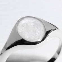 Load image into Gallery viewer, Upright Oval Ashes Resin Ring - Silver