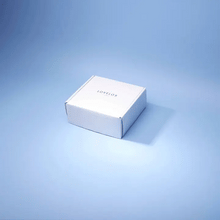 Load image into Gallery viewer, Italian Floral Engraving Personalised Round Locket – Silver