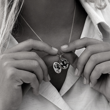 Load image into Gallery viewer, Little Oval Scroll Locket – Rose Gold