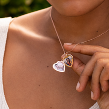 Load image into Gallery viewer, Scroll Heart Rose Gold Locket
