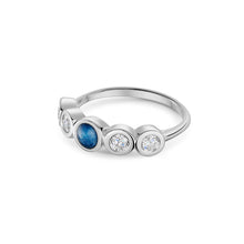 Load image into Gallery viewer, Crystal-Chain Ashes Resin Ring - Silver
