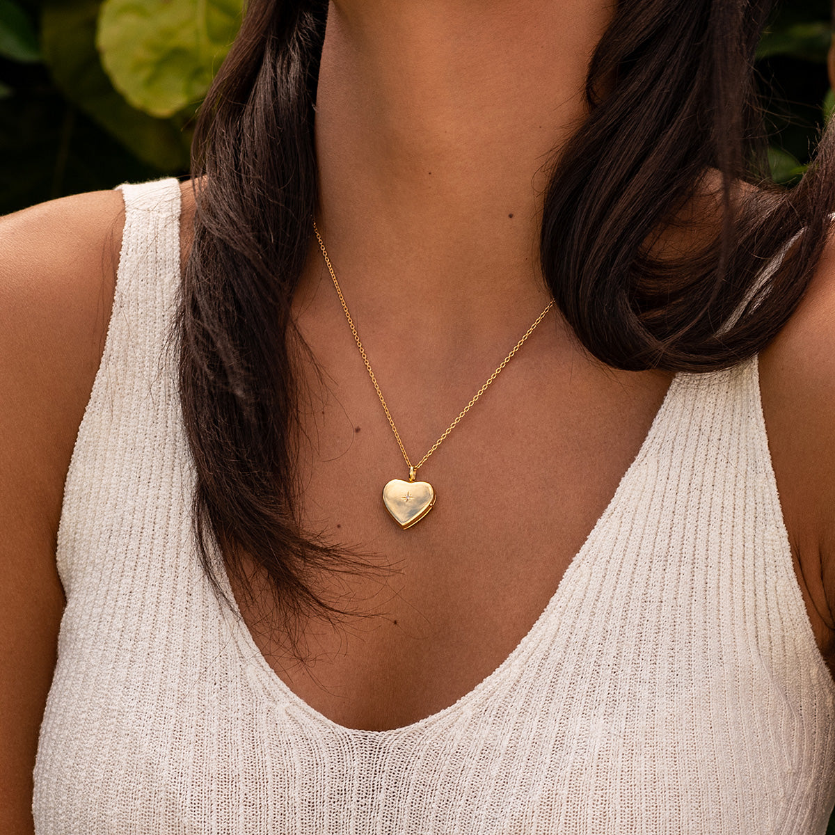 Diamond Set Personalised Heart Locket – Gold