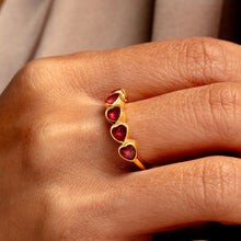 Load image into Gallery viewer, Heart Chain Ashes Resin Ring - Gold
