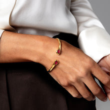 Load image into Gallery viewer, Heartstone Organic Ashes Resin Bangle - Gold
