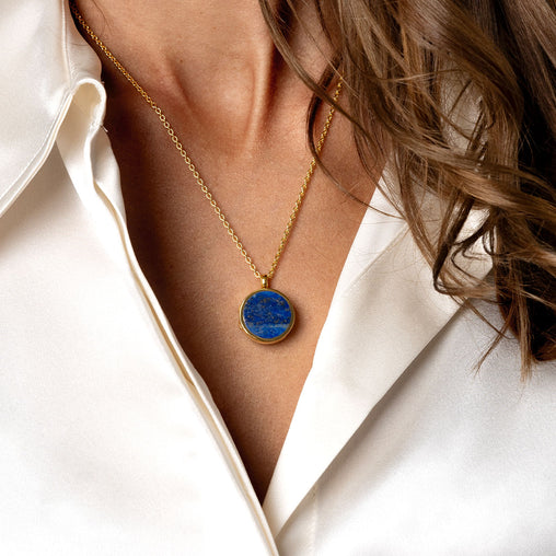 Lapis Lazuli Modern Round Locket – Gold
