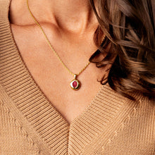 Load image into Gallery viewer, Organic Round Ashes Resin Necklace - Gold
