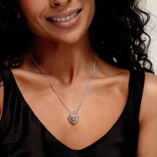 Filigree Personalised Heart Locket – Silver
