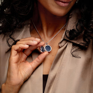 Round Ashes Resin Locket - Silver