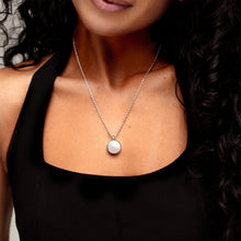 Load image into Gallery viewer, Round Drum Urn Ashes Necklace – Silver
