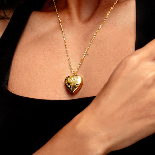 Scroll Heart Urn Ashes Necklace – Gold