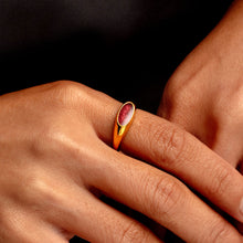 Load image into Gallery viewer, Small Oval Ashes Resin Ring - Gold
