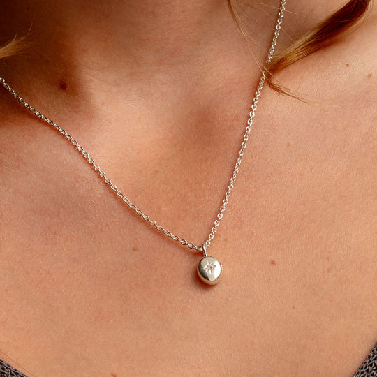 Tiny Crystal Oval Urn Ashes Necklace – Silver