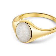 Load image into Gallery viewer, Upright Oval Ashes Resin Ring - Gold
