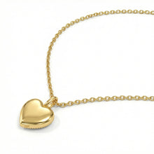 Load image into Gallery viewer, Vintage Resin Heart Necklace - Gold
