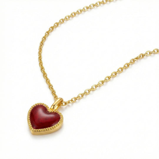 Vintage Resin Heart Necklace - Gold
