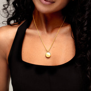 Small Round Urn Ashes Necklace – Gold