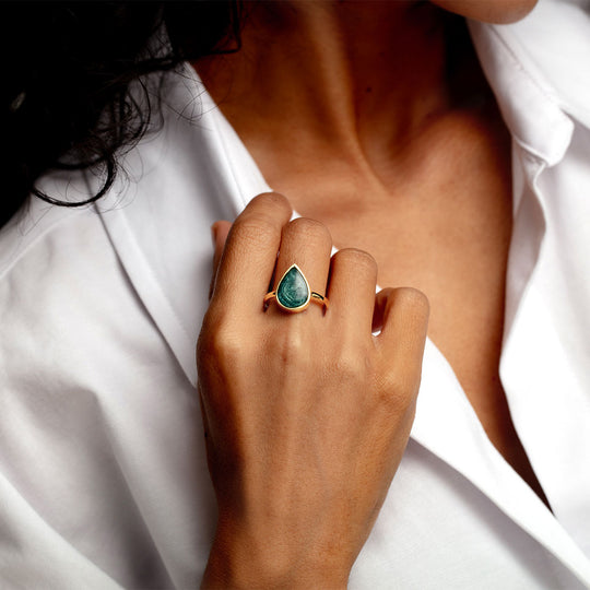 Teardrop Ashes Resin Ring - Gold