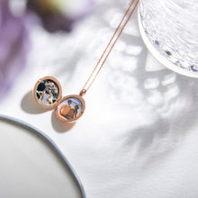 Load image into Gallery viewer, Round Personalised Locket – Rose Gold
